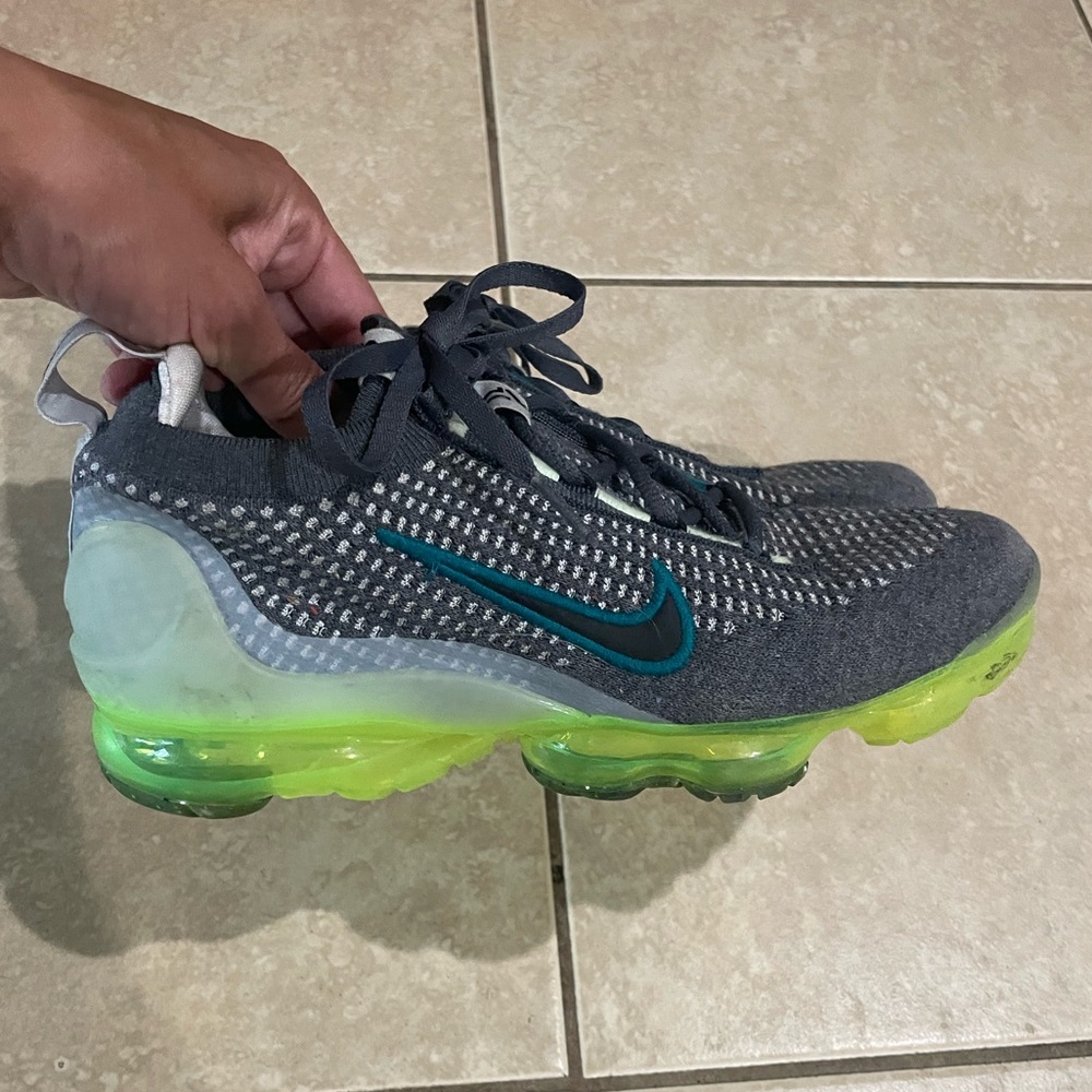 Nike Big Kids Vapor Max Sneakers